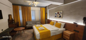 Aleksandr Pera Hotel